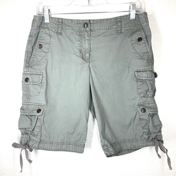 Ann Taylor Loft Cargo Shorts Size 4 Olive Green Cotton Baggy High Rise - Picture 2 of 13